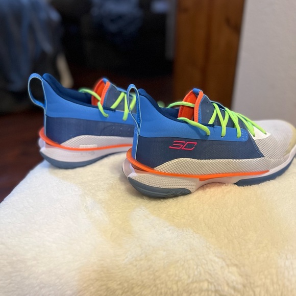 Stephen Curry 7 NERF Super Soaker Colorway Sneakers - Picture 5 of 8